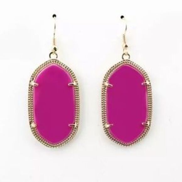 NEW!! Fuchsia Statement Earrings - Picture 1 of 1